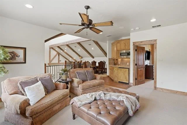 Photo of 1046 Grandview Drive