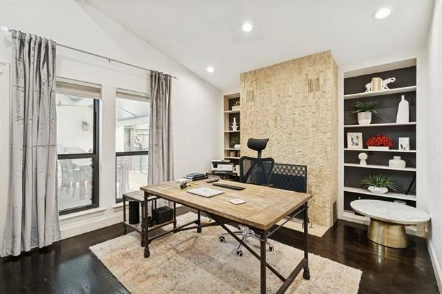 Photo of 1117 Travis Circle S