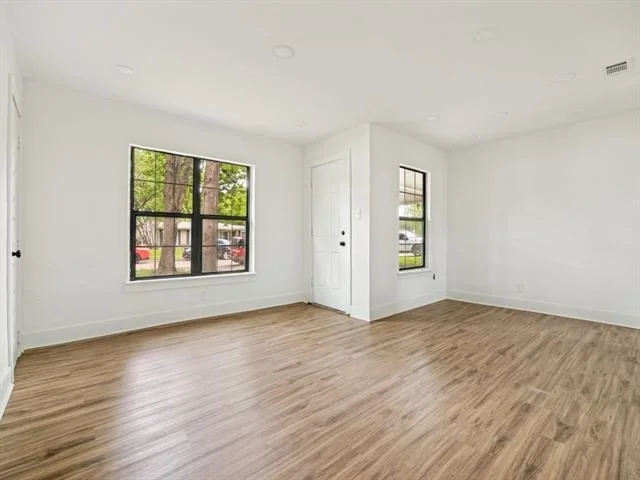Photo of 616 Leyenda Drive