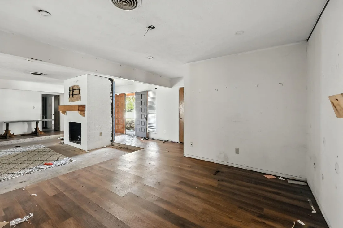 Photo of 2304 Royal Acres Drive