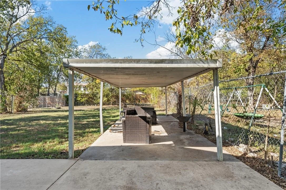 Photo of 2021 Gurley Avenue