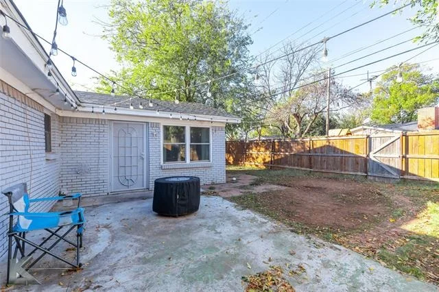 Photo of 2310 Hollis Drive
