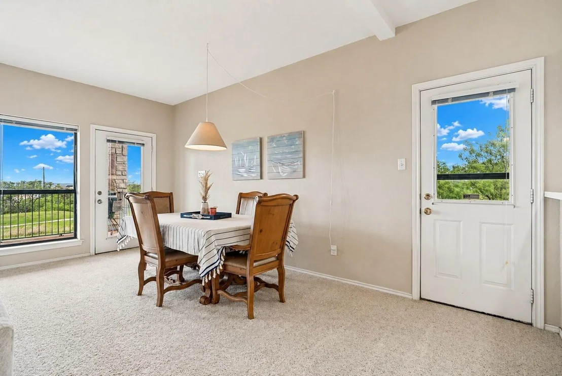 Photo of 303 Eagle Point