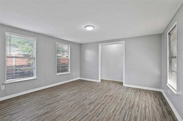 Photo of 2821 Gladstone Drive