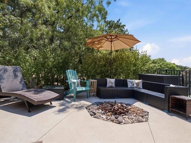 Photo of 4956 Exposition Way