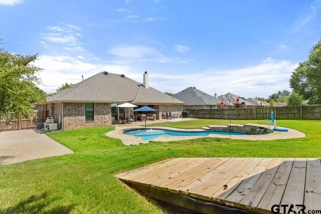 Photo of 19551 Sandhill Lane