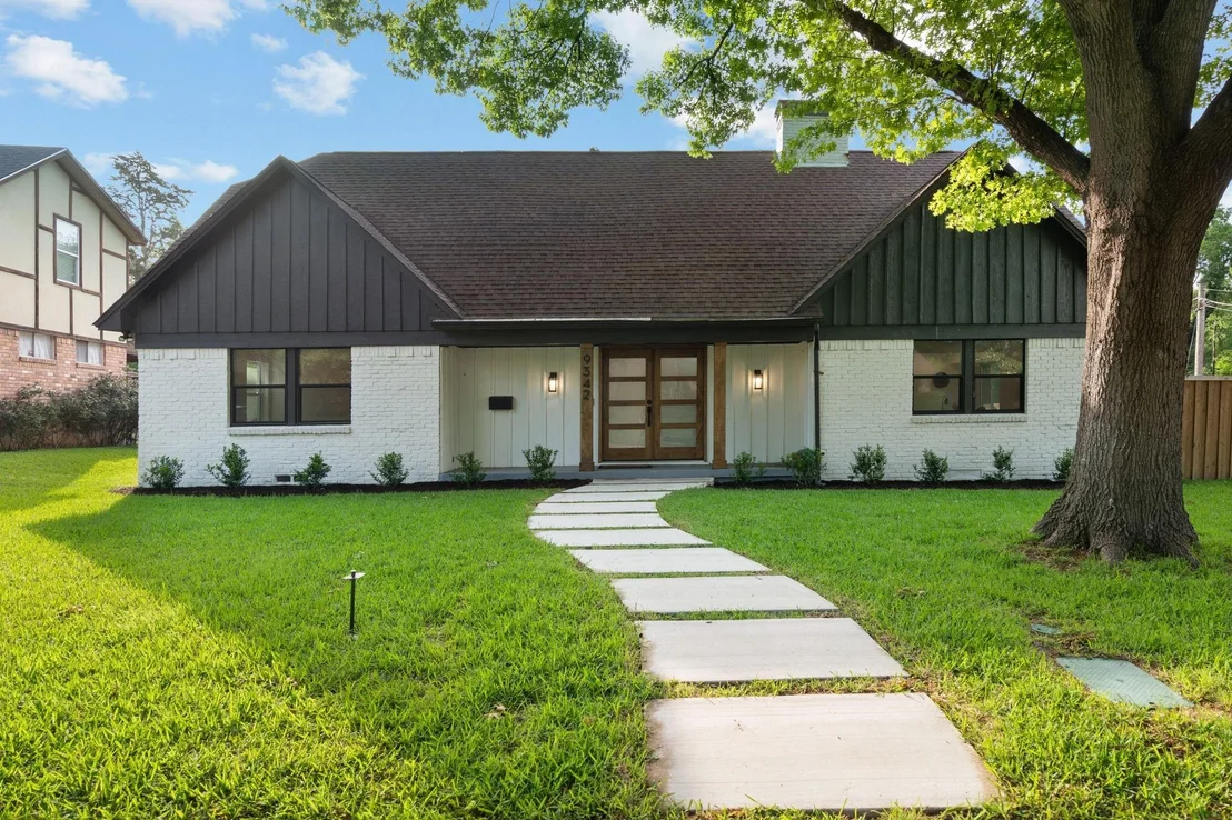 Photo of 9342 Springwater Drive