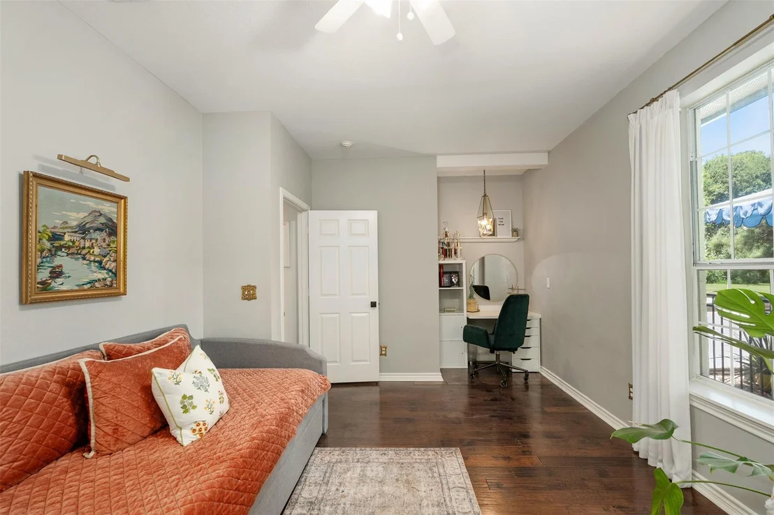 Photo of 1109 Robbins Road