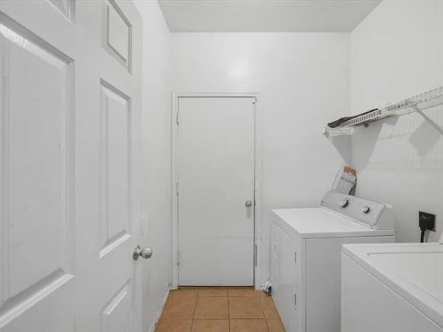Photo of 8221 Atherton Street