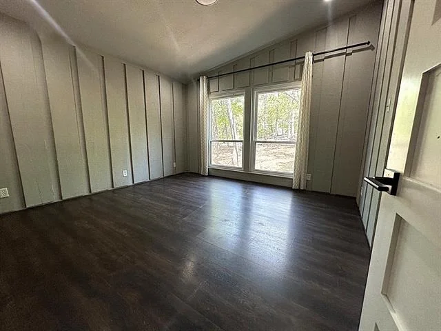 Photo of 274 Lakecrest Drive