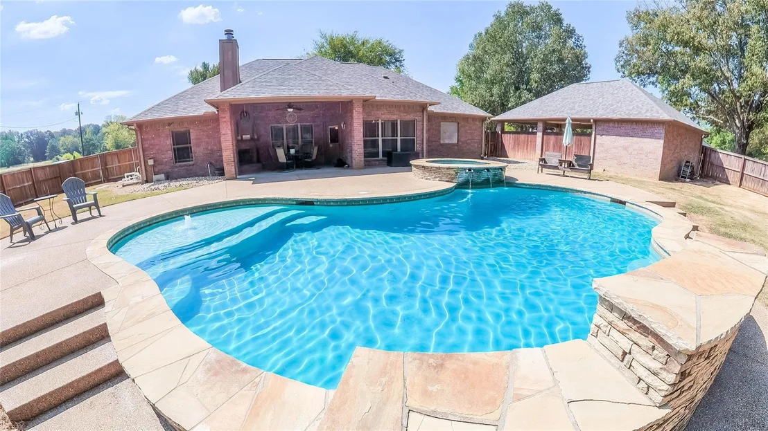 Photo of 135 Pond Drive