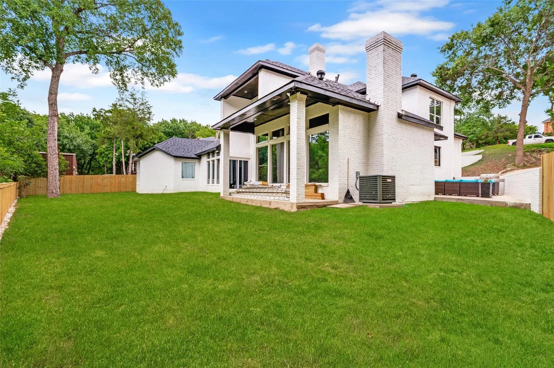 Photo of 1417 Wyndmere Drive