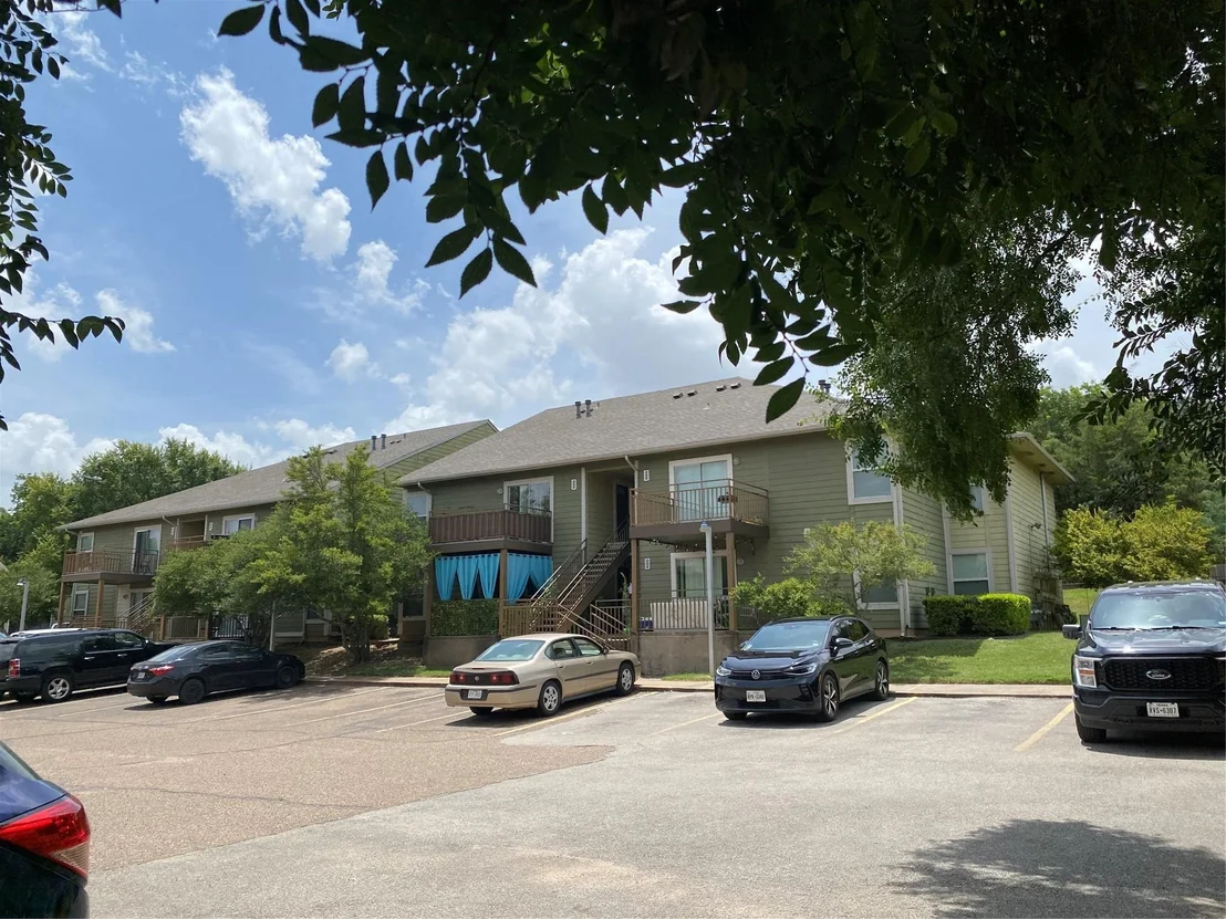 Photo of Unit 213 at 1500 Lake Shore Drive