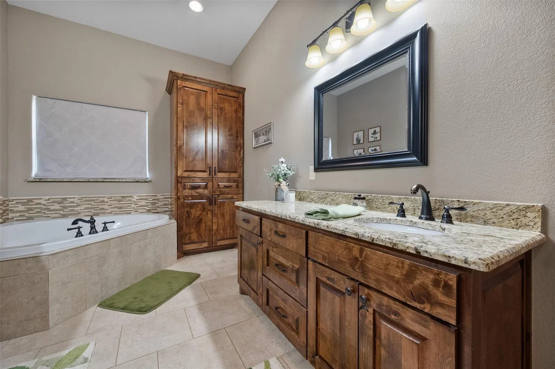 Photo of 606 Sunset Point