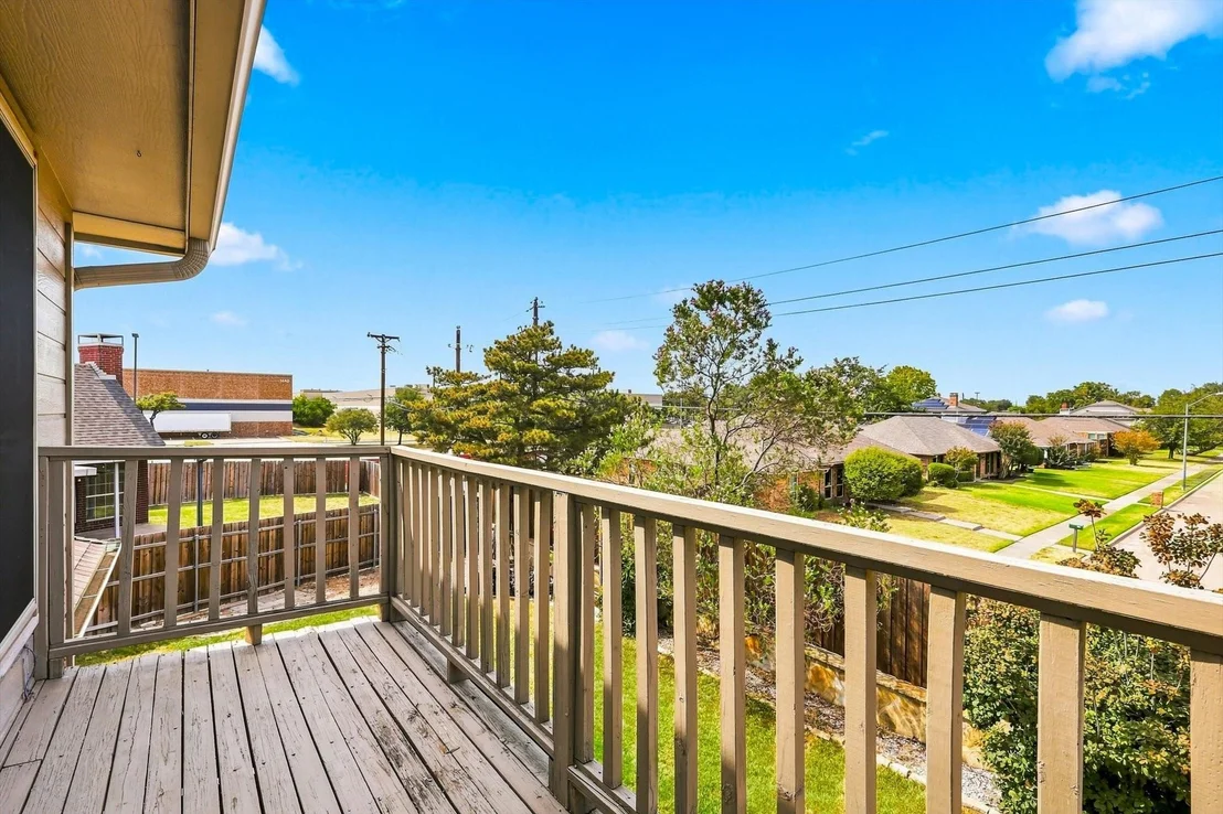 Photo of 1222 Dentonshire Drive