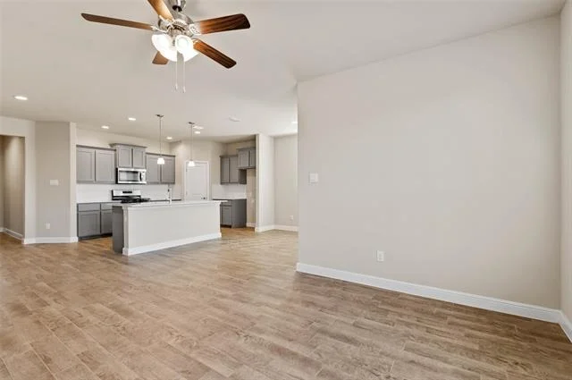 Photo of 15713 Euston Terrace