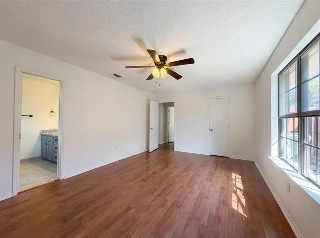 Photo of 5120 Red River Drive