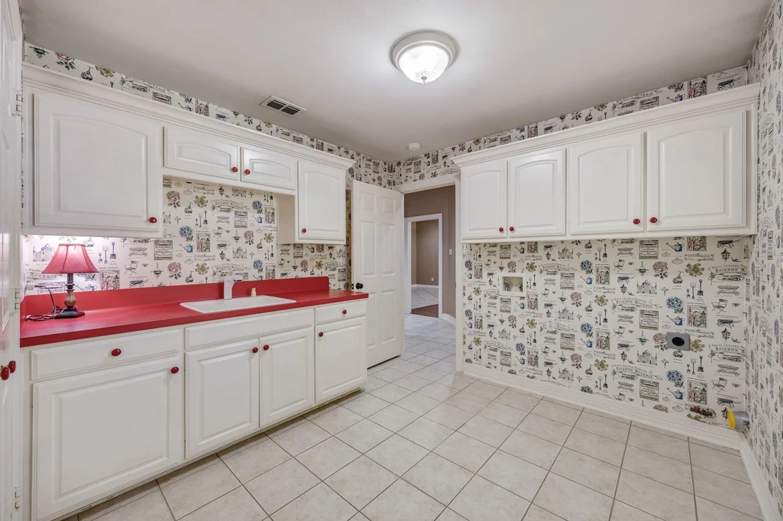 Photo of 17820 Oak Forest Drive
