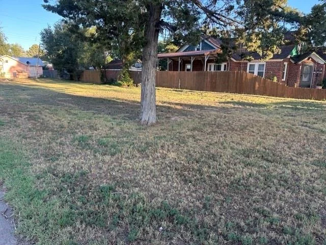Photo of 901 Oak Avenue