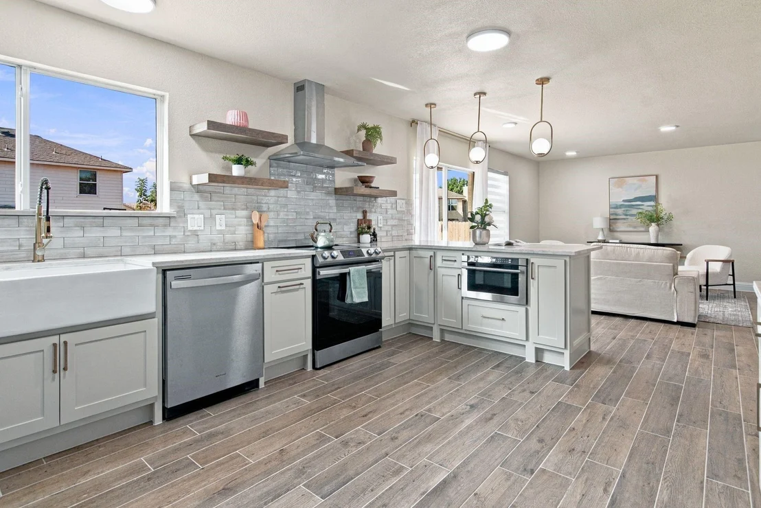 Photo of 717 Redwing Drive