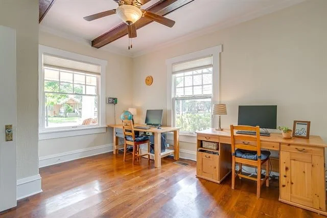 Photo of 2012 Fairmount Avenue