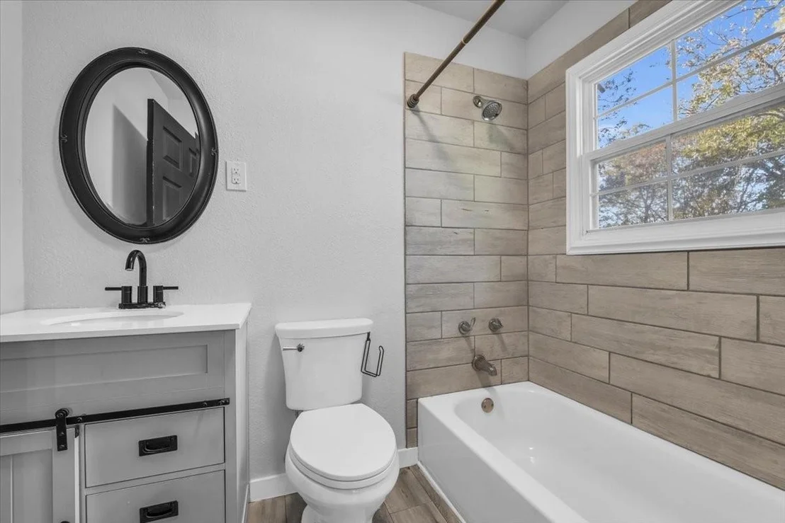 Photo of 211 W Stegall Drive