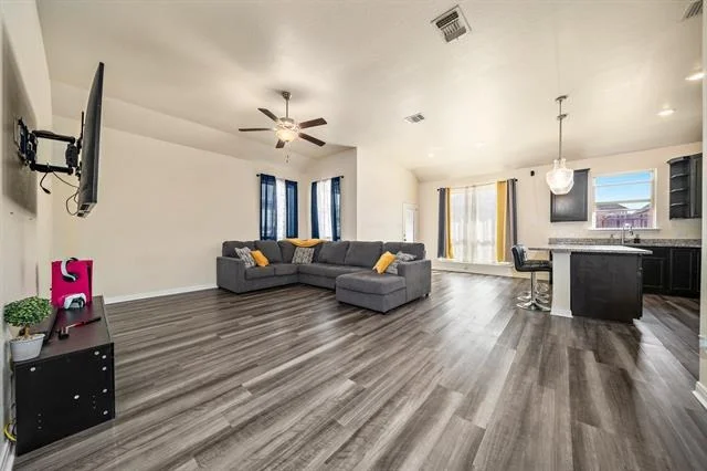 Photo of 846 Ross Road