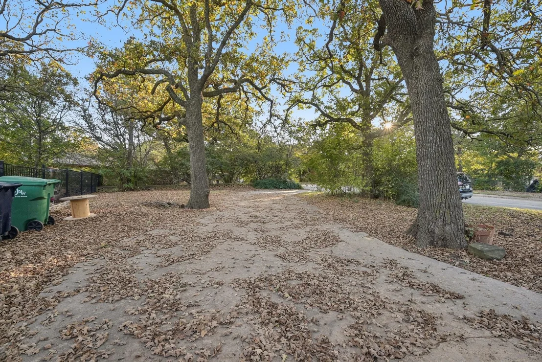 Photo of 1202 Hopkins Drive