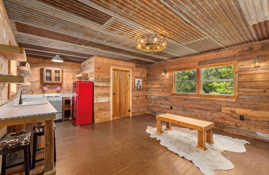 Photo of 3296 Campbell Trail