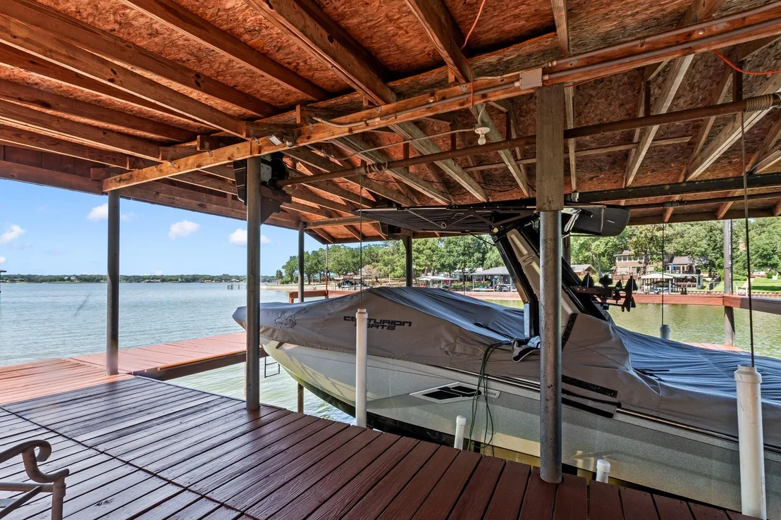 Photo of 5366 Point LaVista