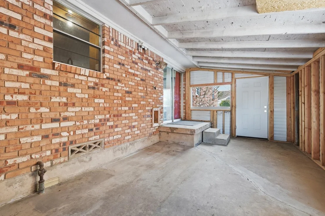 Photo of 107 N 7th Street