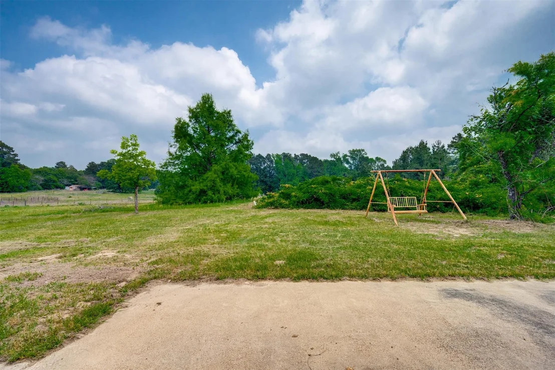 Photo of 1054 An County Road 415