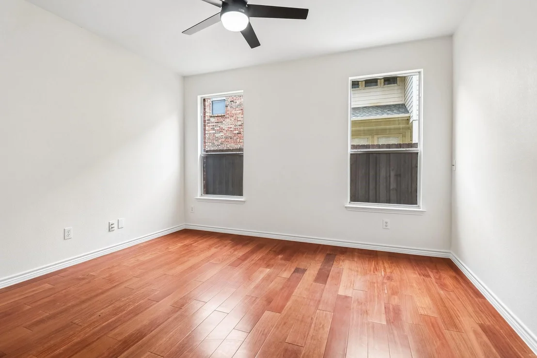 Photo of 526 Archer Drive