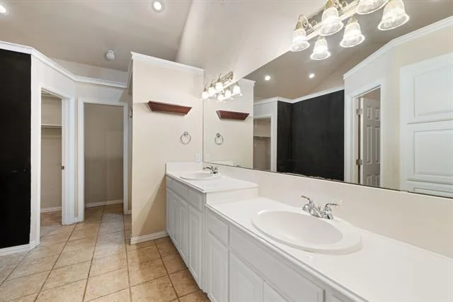 Photo of 14000 Prairie Circle