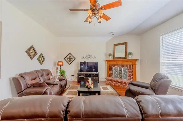 Photo of 5305 Summit Knoll Trail