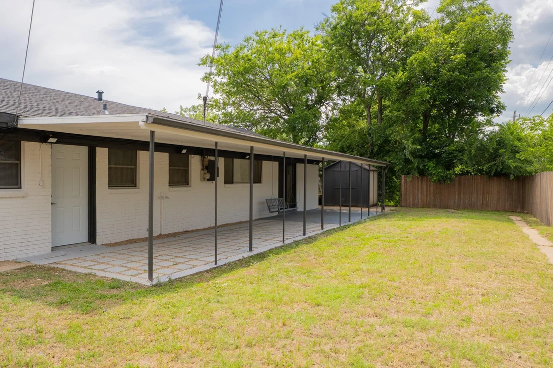 Photo of 228 Hallbrook Drive
