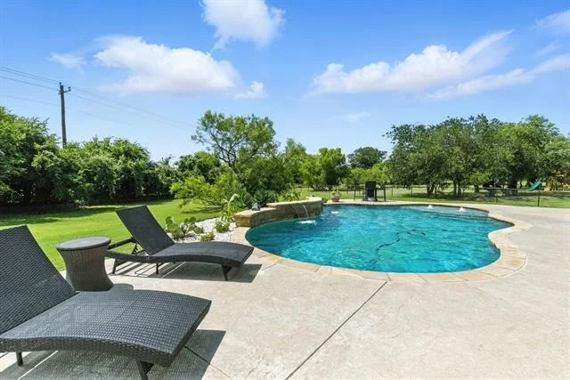 Photo of 363 Red Bird Drive