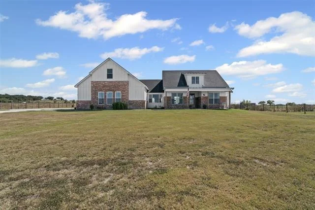 Photo of 2350 County Road 1104
