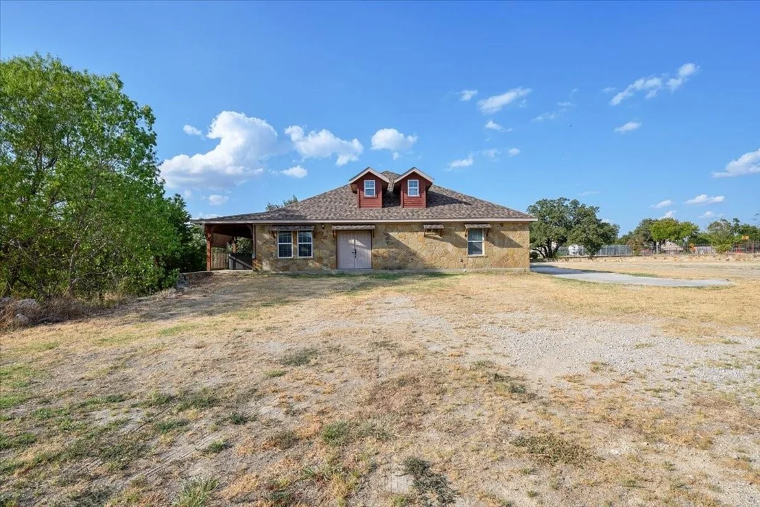 Photo of 3601 Oak Circle