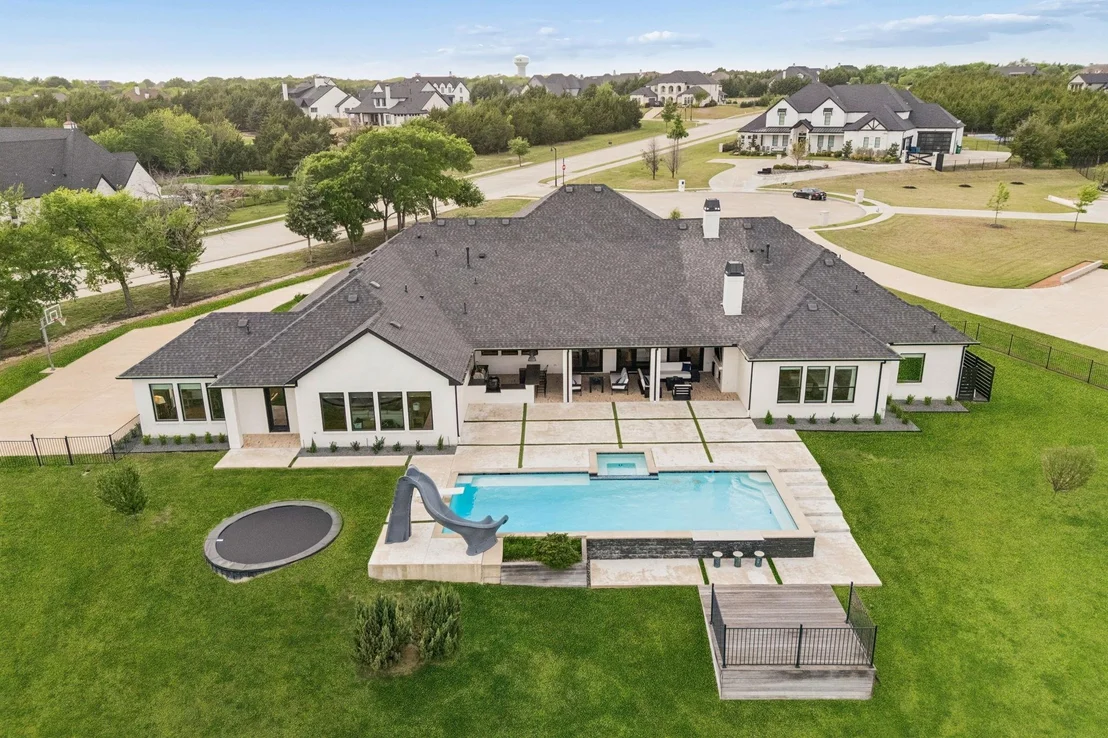 Photo of 600 Chatham Hill