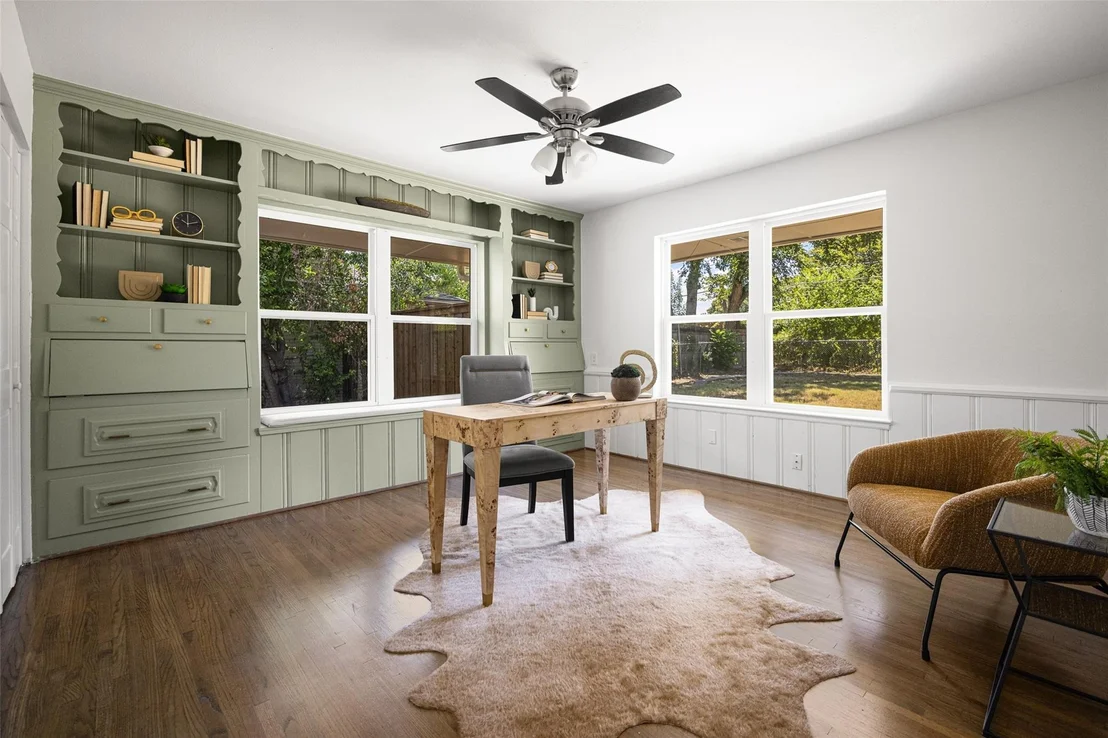 Photo of 716 Mayrant Drive