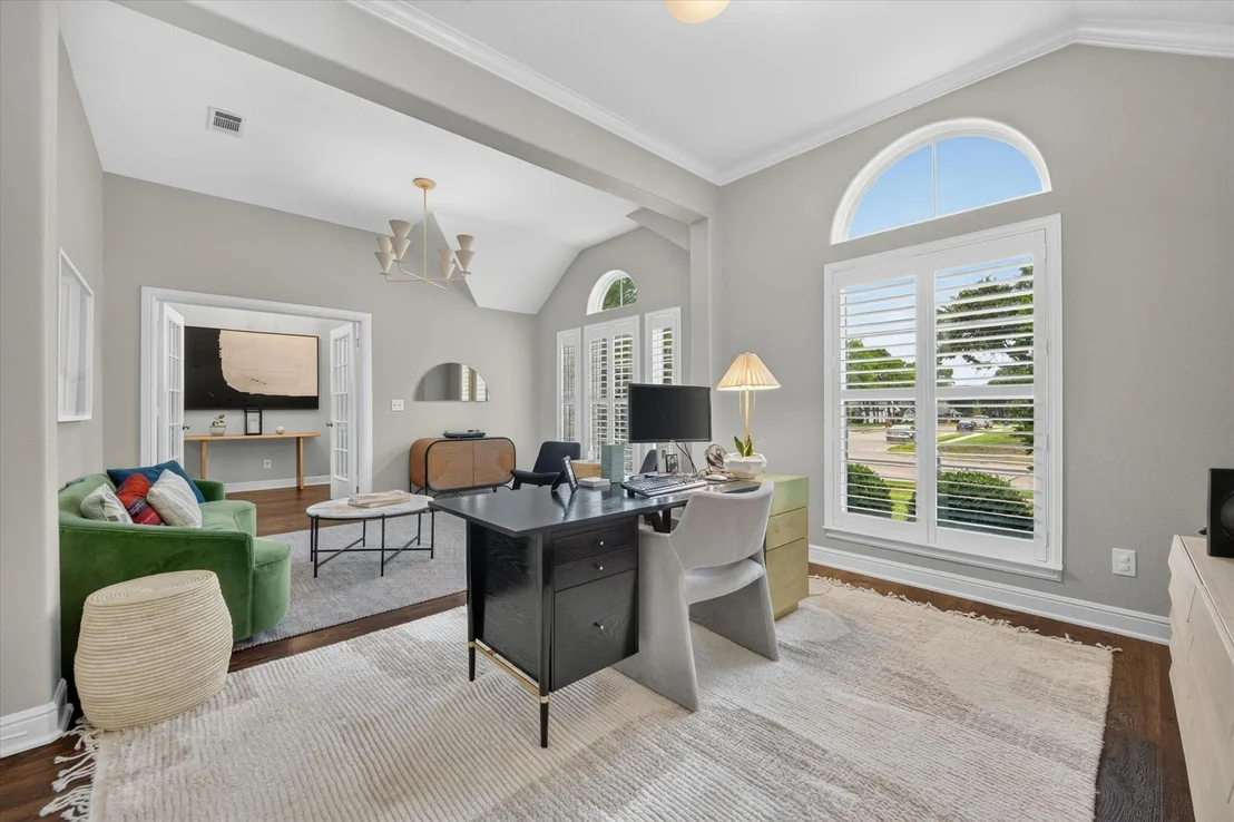 Photo of 2625 Juniper Lane