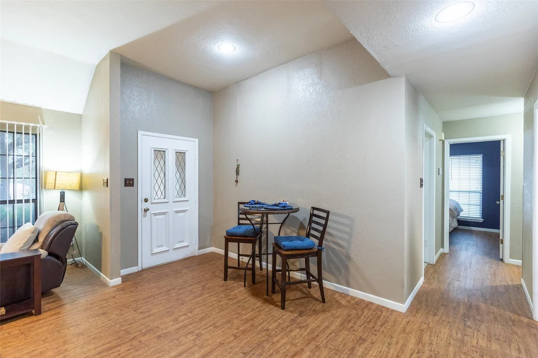 Photo of 3166 Constitution Avenue