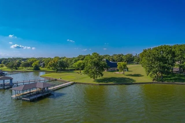 Photo of 626 Bay View Drive