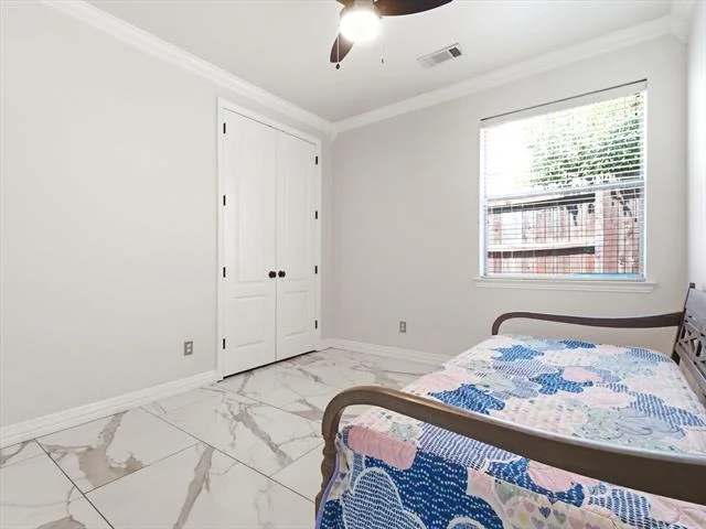 Photo of 4956 Exposition Way