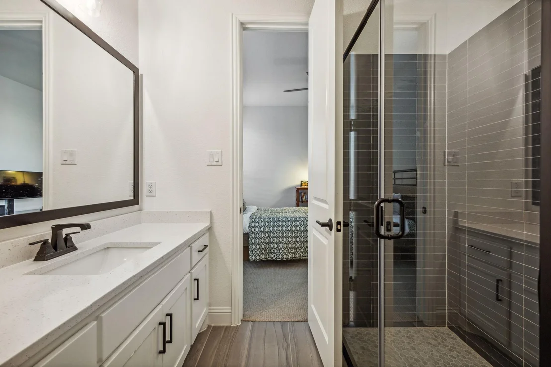 Photo of 8365 Western