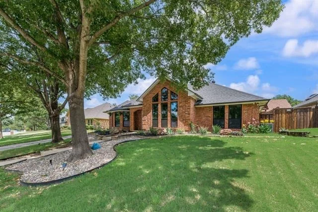Photo of 2908 Roaring Springs Road