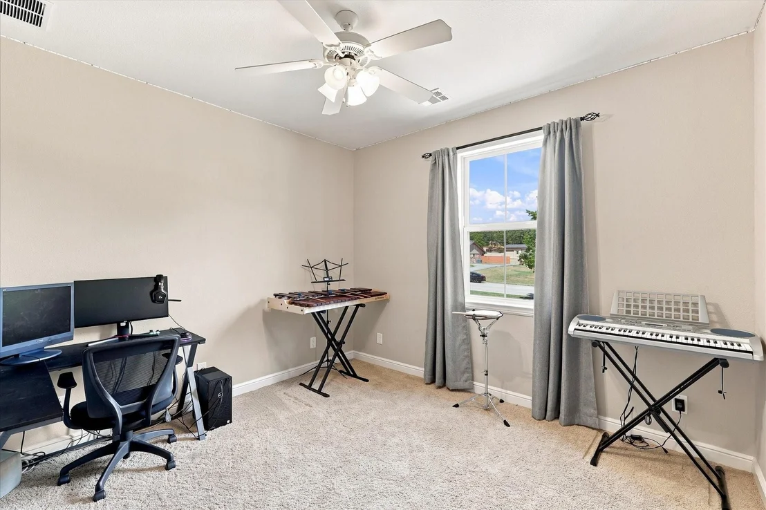 Photo of 1228 Robin Drive