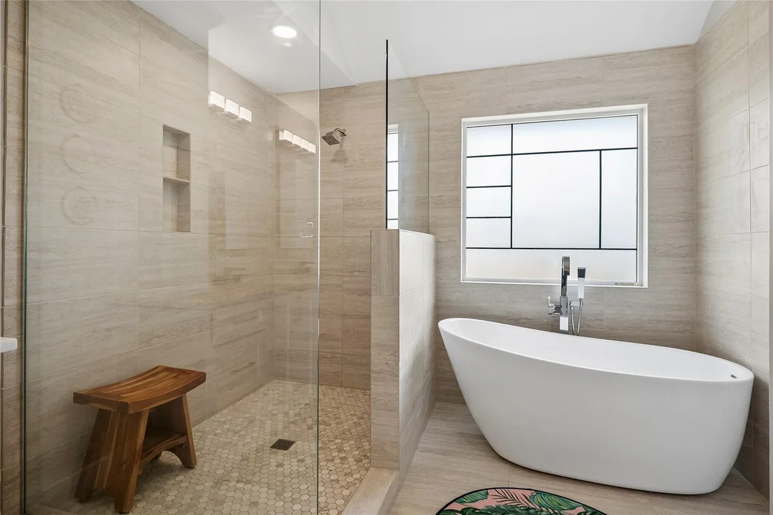 Photo of 408 Silverton Drive