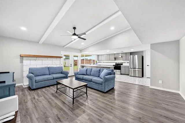 Photo of 4333 Woodbluff Drive